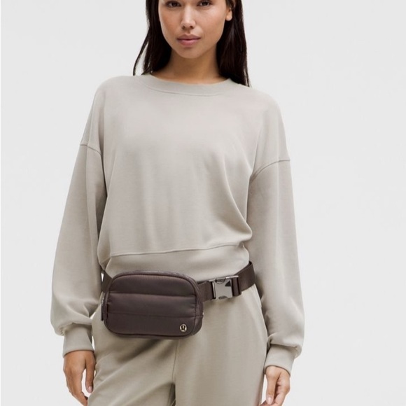lululemon athletica Handbags - Lululemon Everywhere Belt Bag Wunder Puff Iridescent
